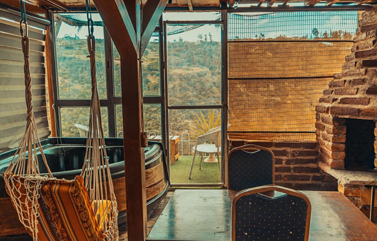 Nayon Xtreme Valley Hotel Quito Eksteriør billede